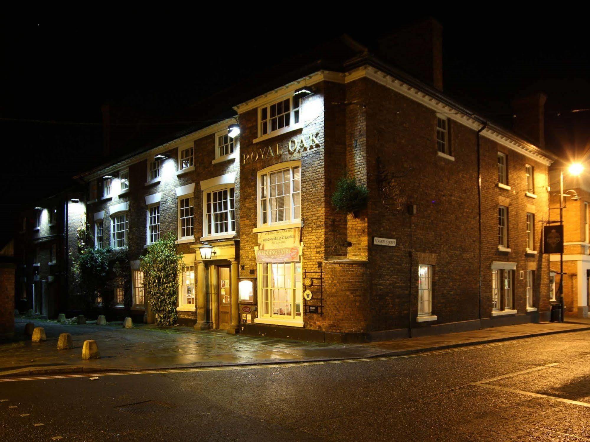 The Royal Oak Hotel, Welshpool, Mid Wales 4*